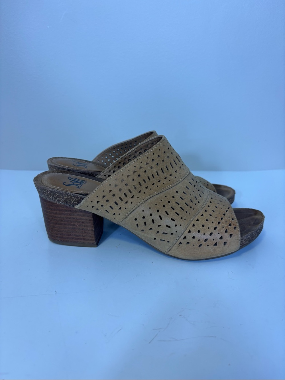Sofft Perforated Tan Leather Block Heel Mules 8